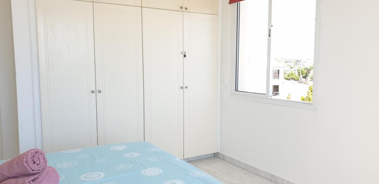 Athena And The Owl Beachside Apt Paphos Exterior foto